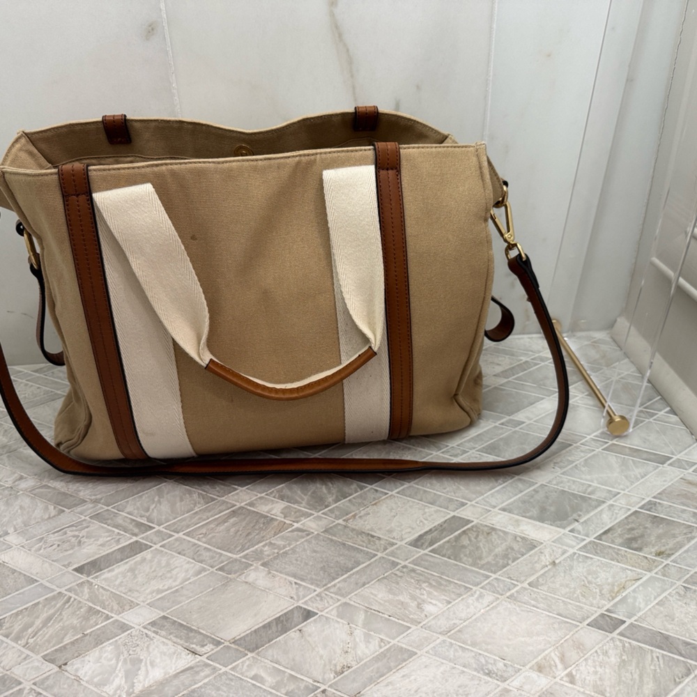 Chloe diaper bag - Picture 2 of 4